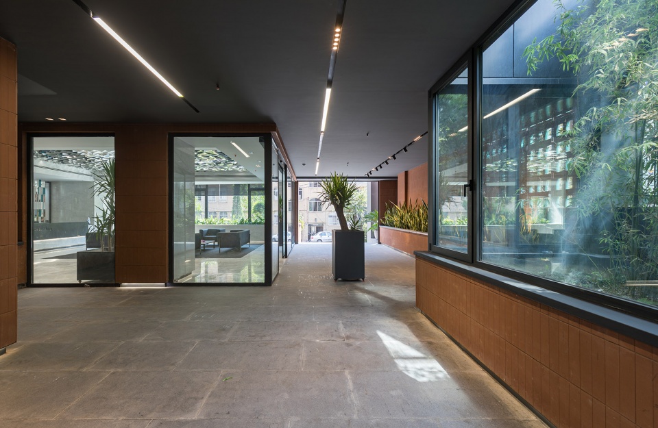 sharif office building by hooba design
