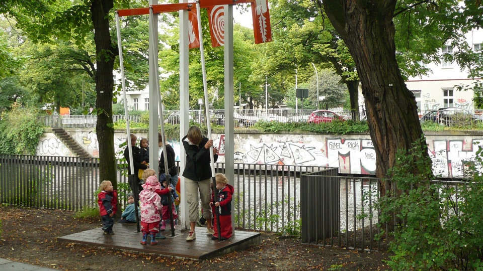 south lohmuehleninsel park berlin by rehwaldt landscape architects