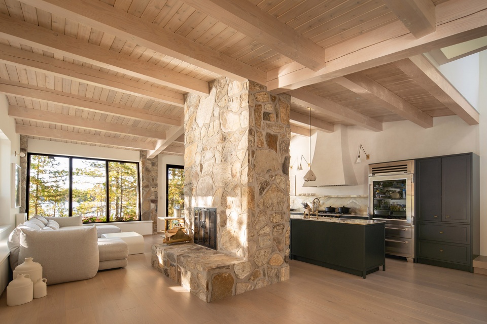 Cottage on the Point Paul Bernier Architecte