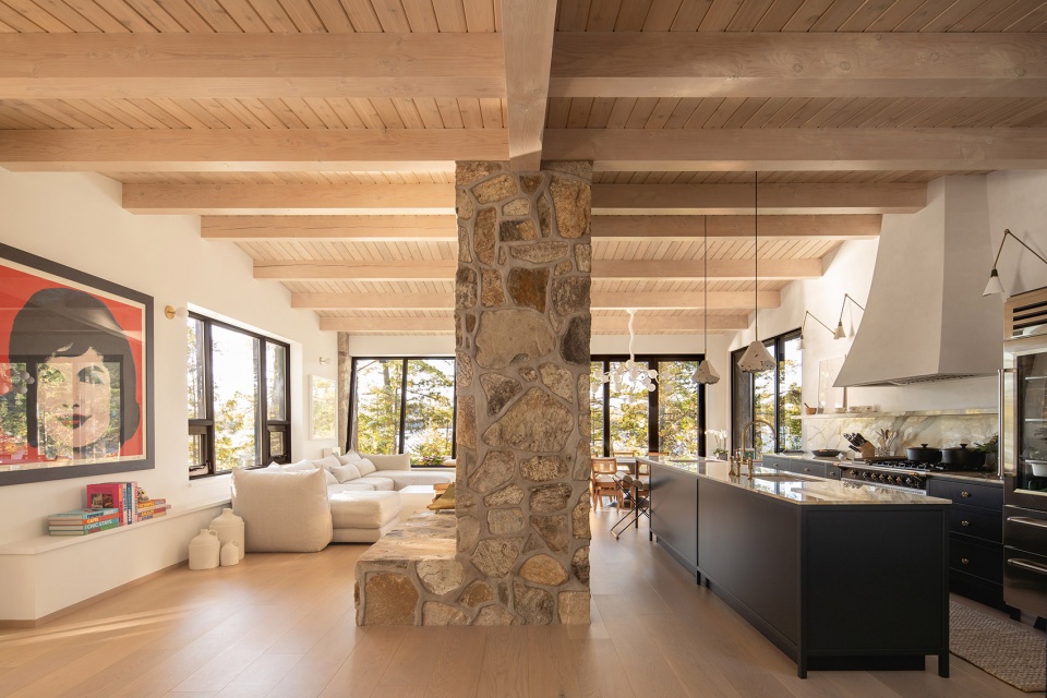 Cottage on the Point Paul Bernier Architecte