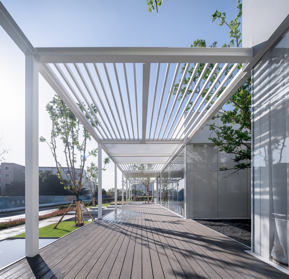 Free Spring Morning Lacime Architects