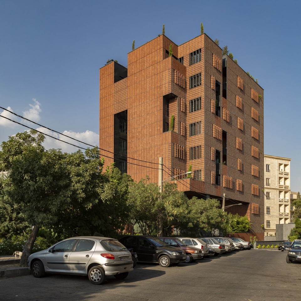 sharif office building by hooba design