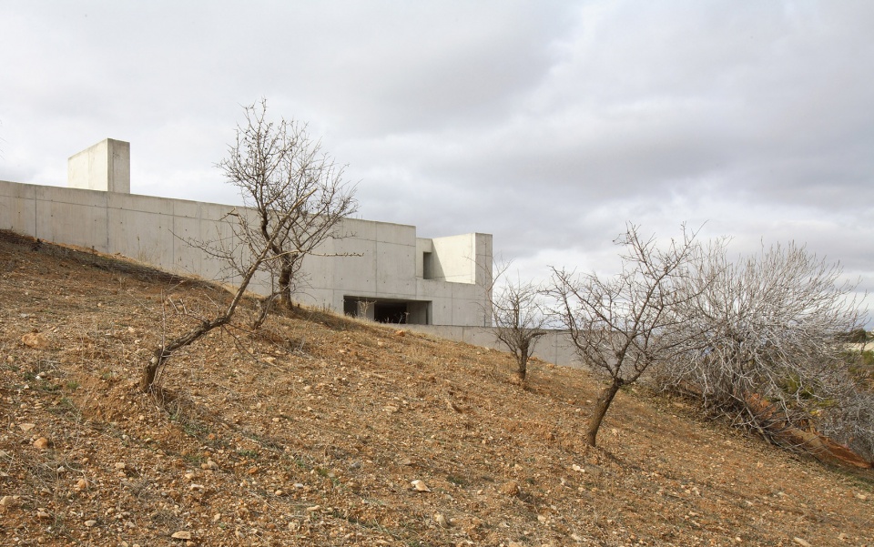 house in ladera granada by estudio juan domingo santos