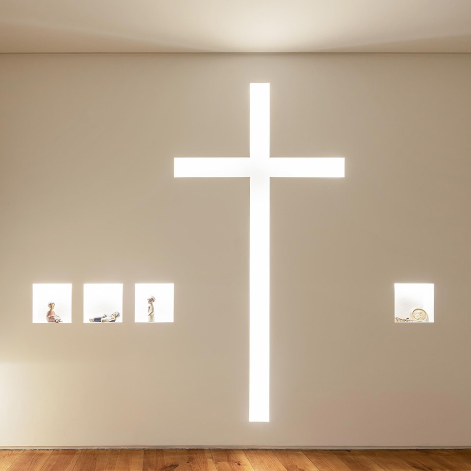 setubal chapel portugal by joao tiago aguiar