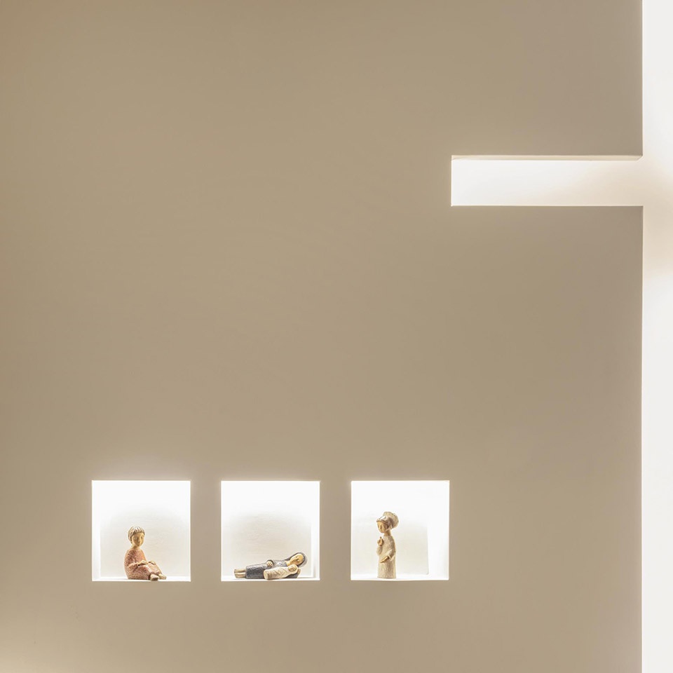 setubal chapel portugal by joao tiago aguiar