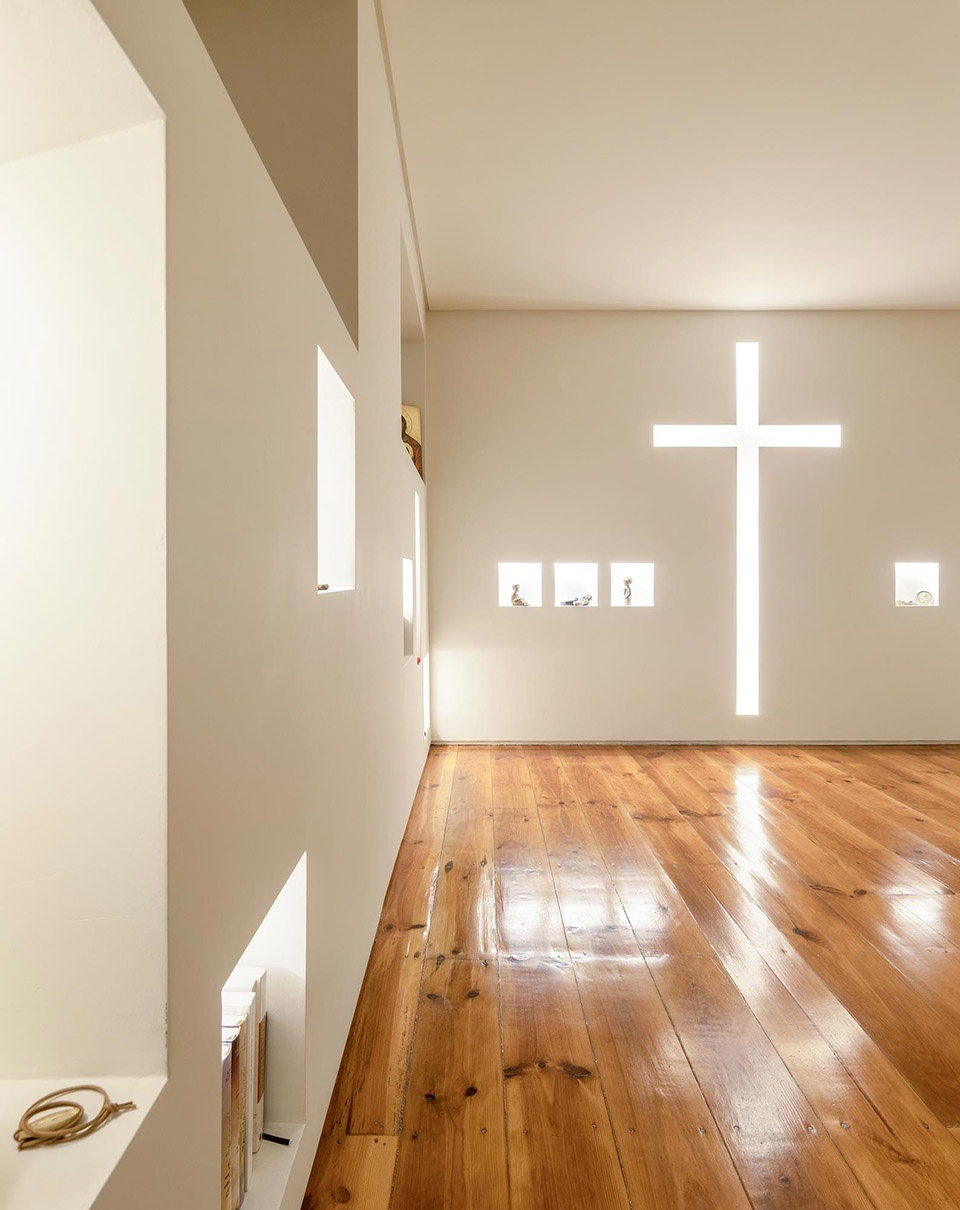 setubal chapel portugal by joao tiago aguiar