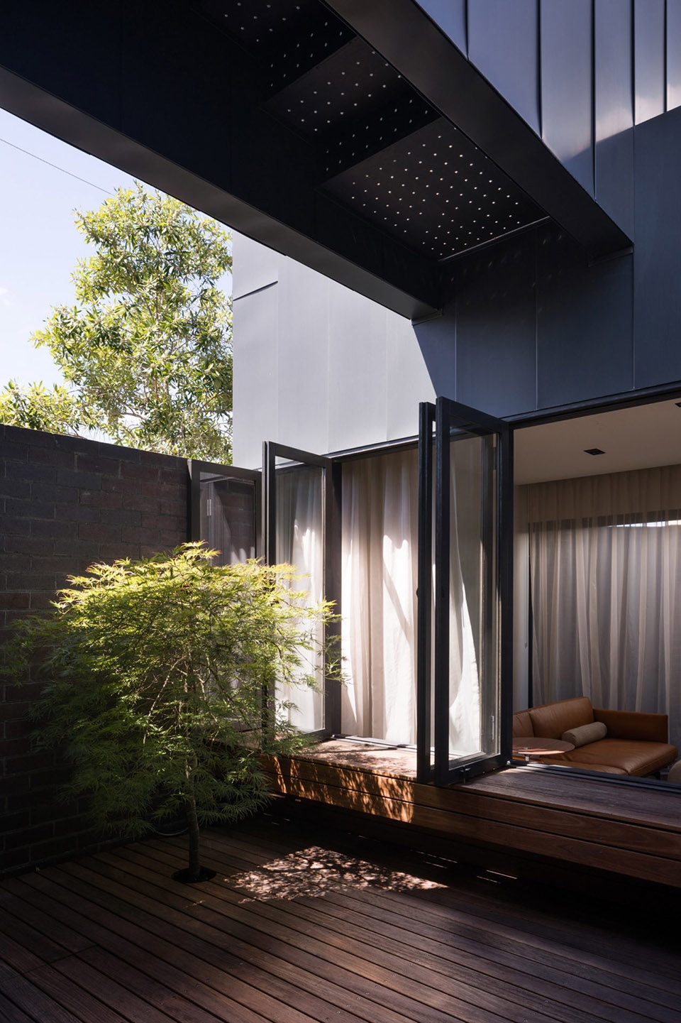 station street house melbourne by robert simeoni architects