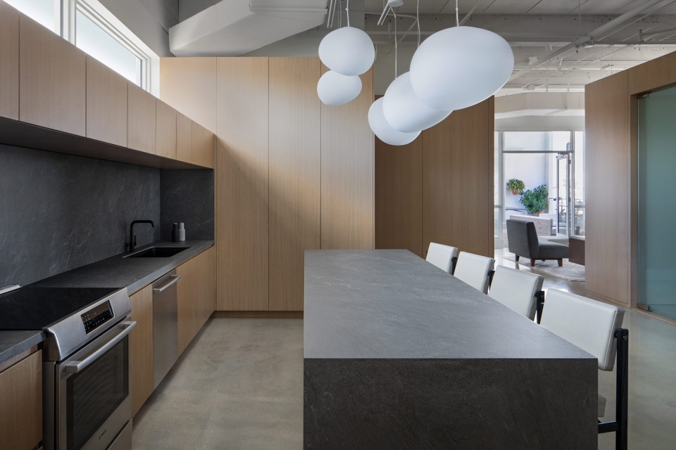 Audemars Piguet Miami Office by Studio Galeon