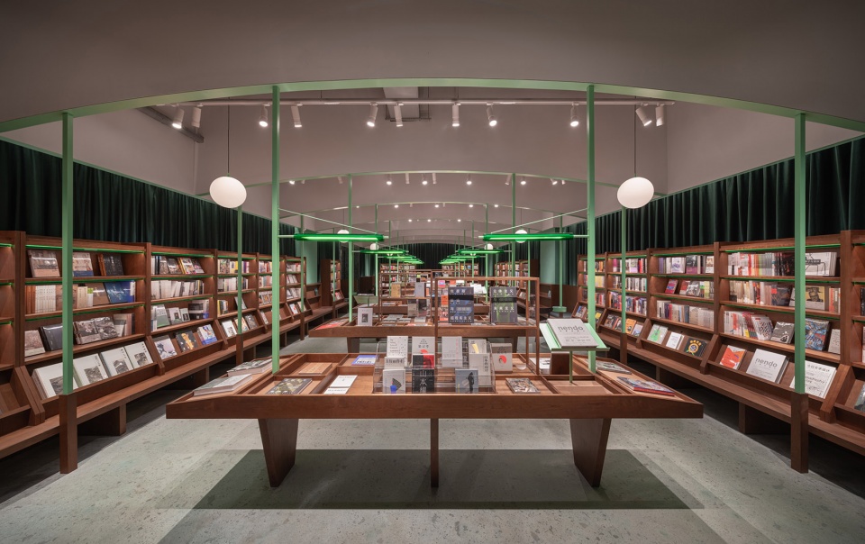 Common Reader Bookstore China by atelier tao c