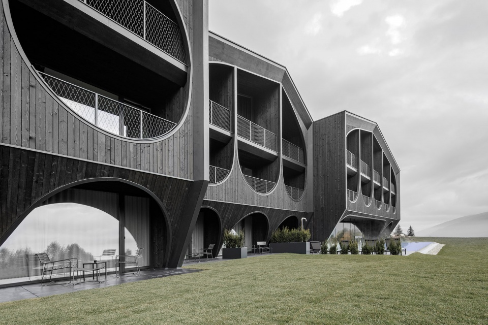 Hotel Milla Montis by Peter Pichler Architecture