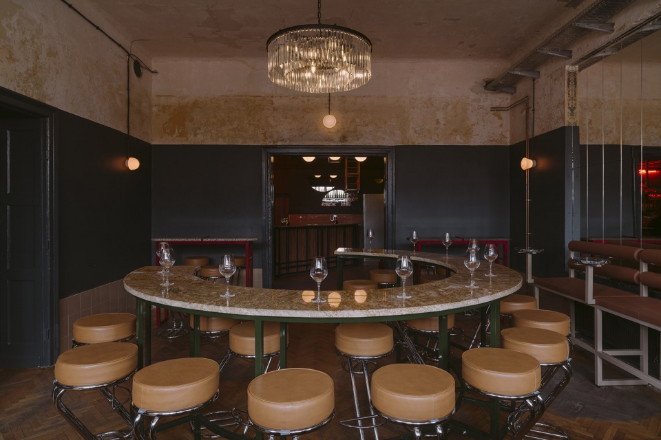 Proznosc Klub by Adam Wiercinski Architekt