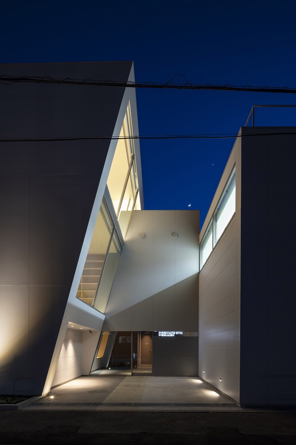 house in tsukuba by aisaka architects atelier