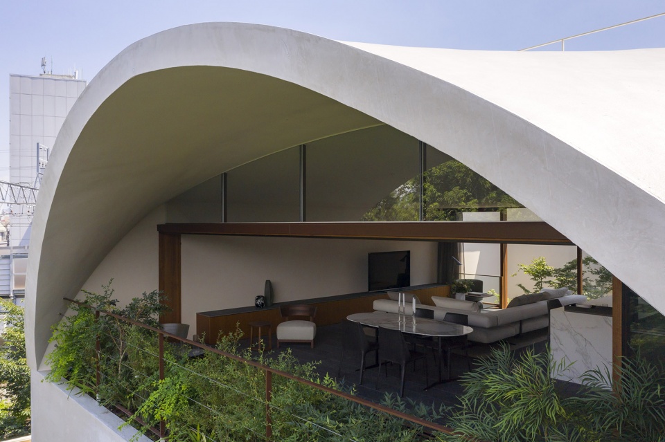 sky cave by ikawaya architects
