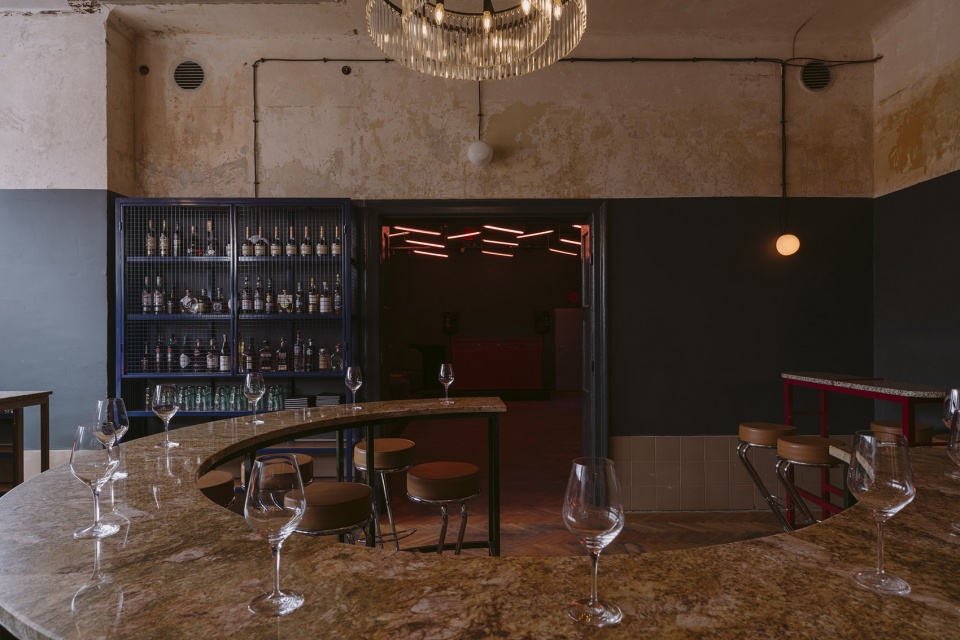 Proznosc Klub by Adam Wiercinski Architekt