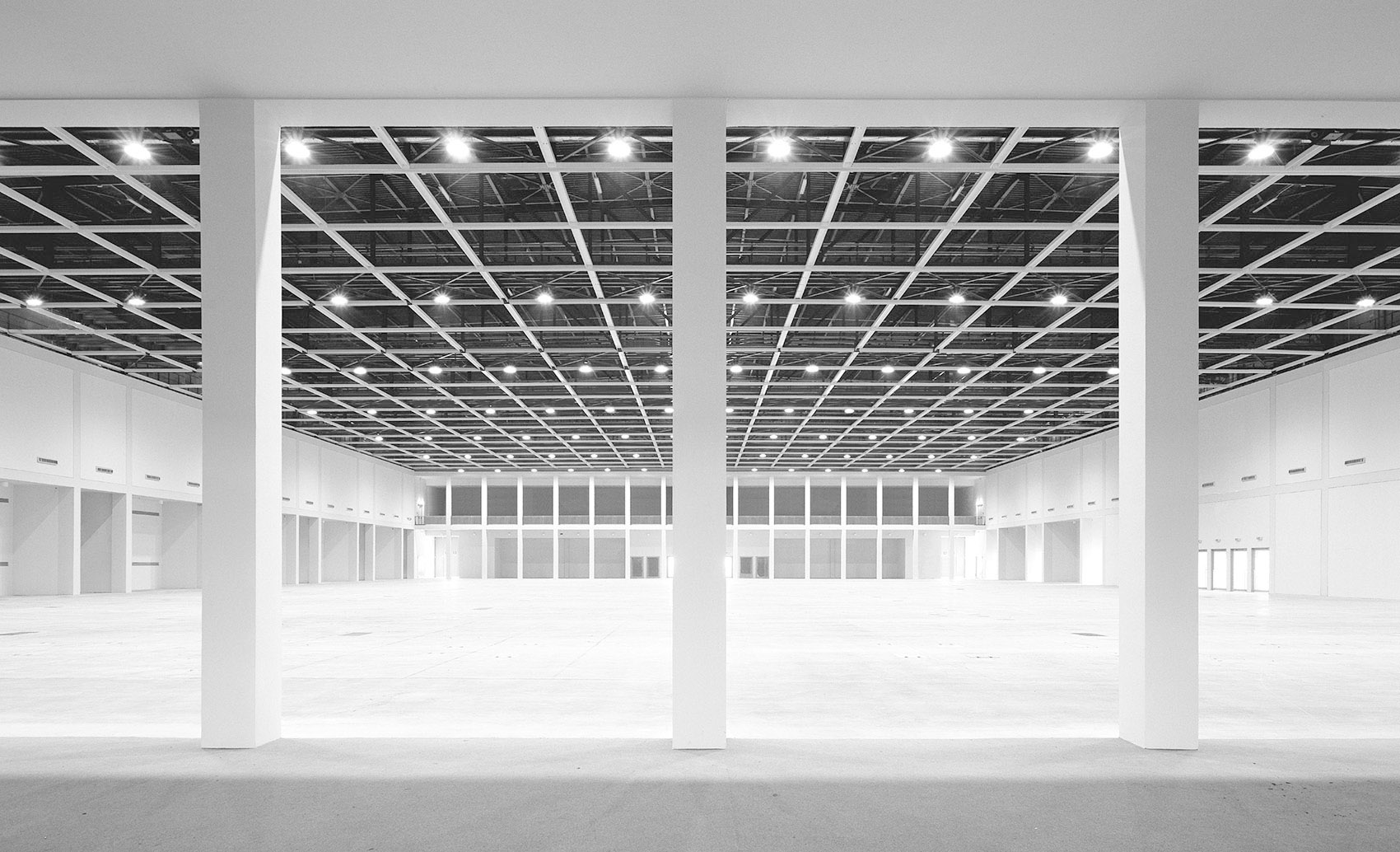 TWO EXHIBITION PAVILIONS FOR THE FAIR OF PADUA by Franco Stella 1