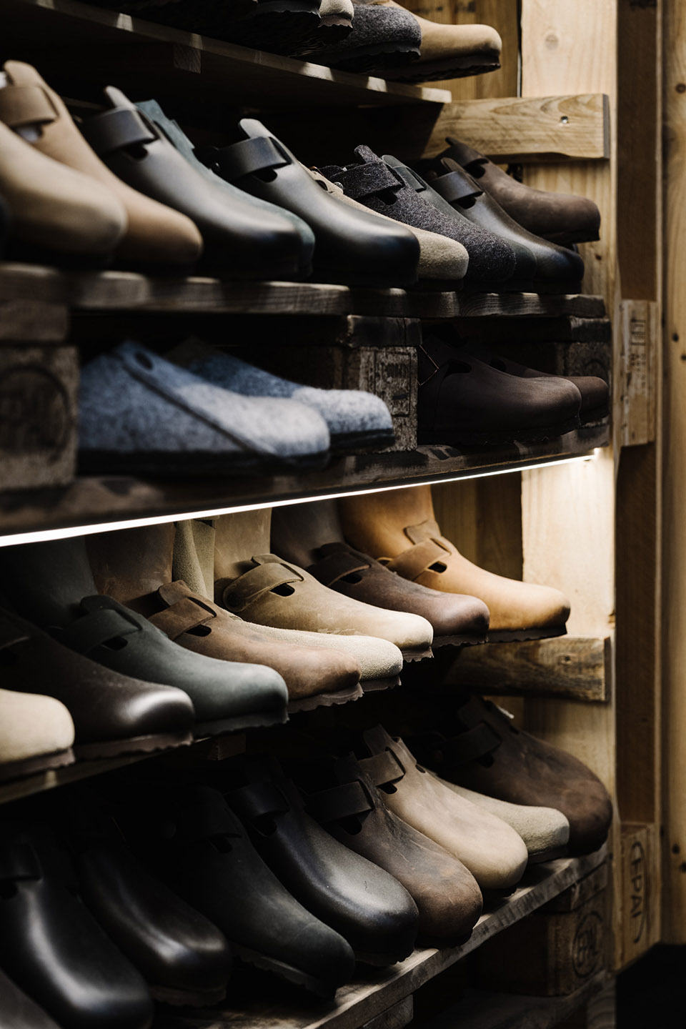 The Pallets Store by Marc BernsteinHussmann 谷德设计网