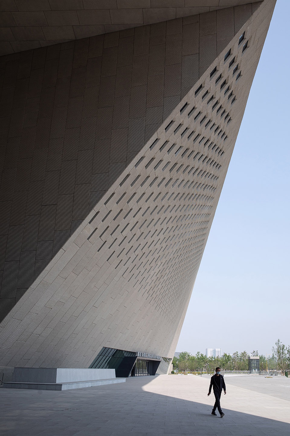 zhengzhou art museum and zhengzhou archives china by zeng qun architecture design studio