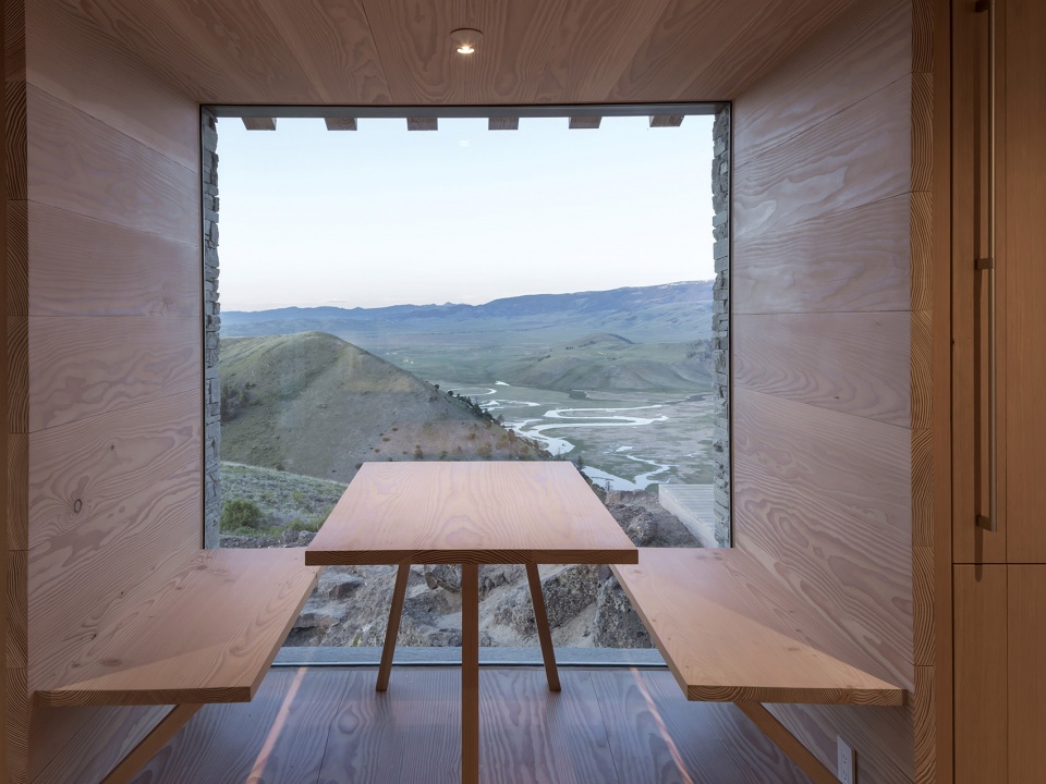 Jackson Hole House by McLean Quinlan