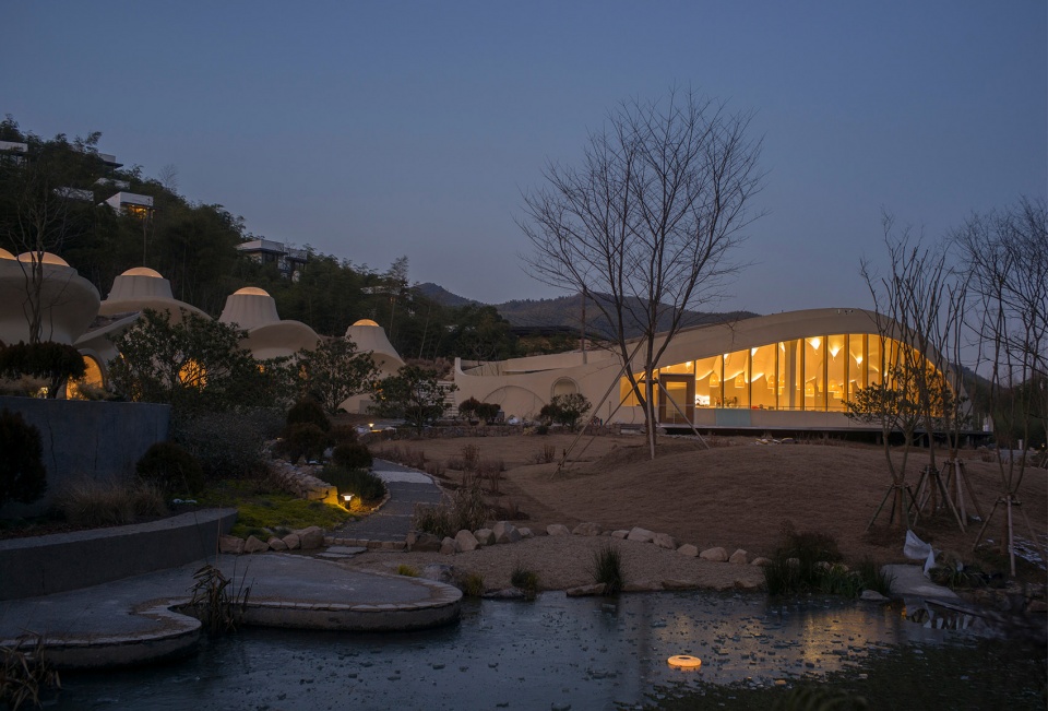 The Loop Village Resort Hotel China by MAaP