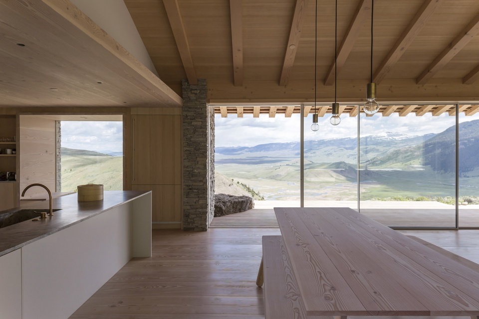 Jackson Hole House by McLean Quinlan