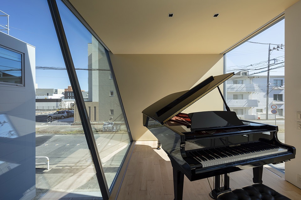 house in tsukuba by aisaka architects atelier