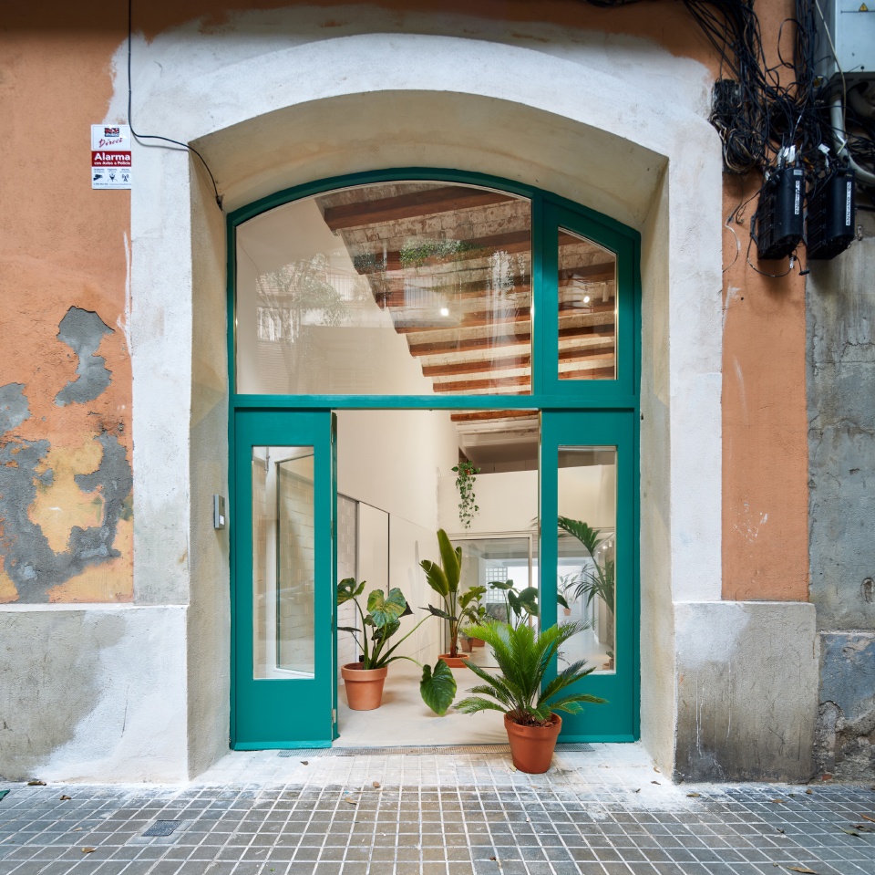 housing between partitions by estudi08014