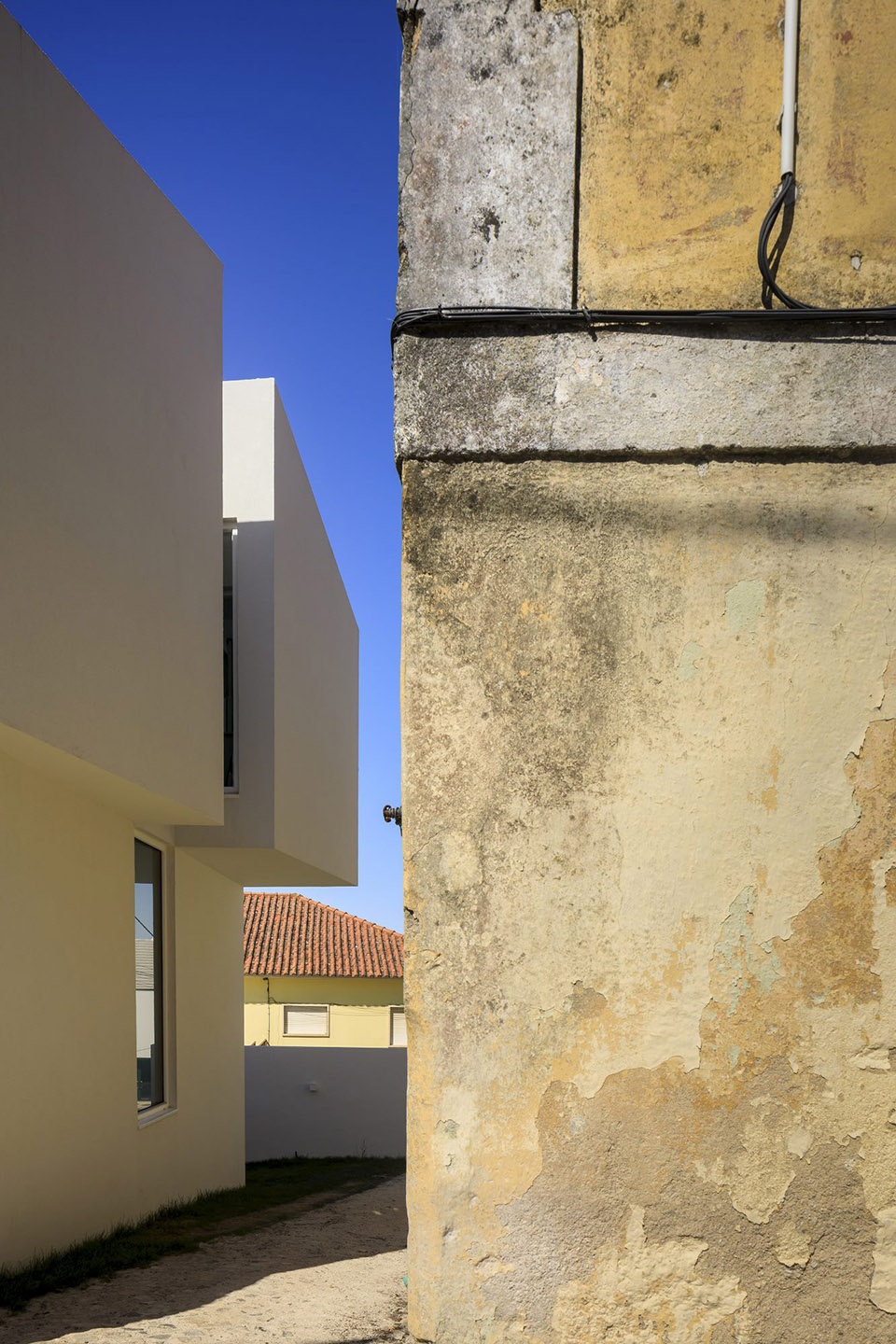 mafra house by joao tiago aguiar