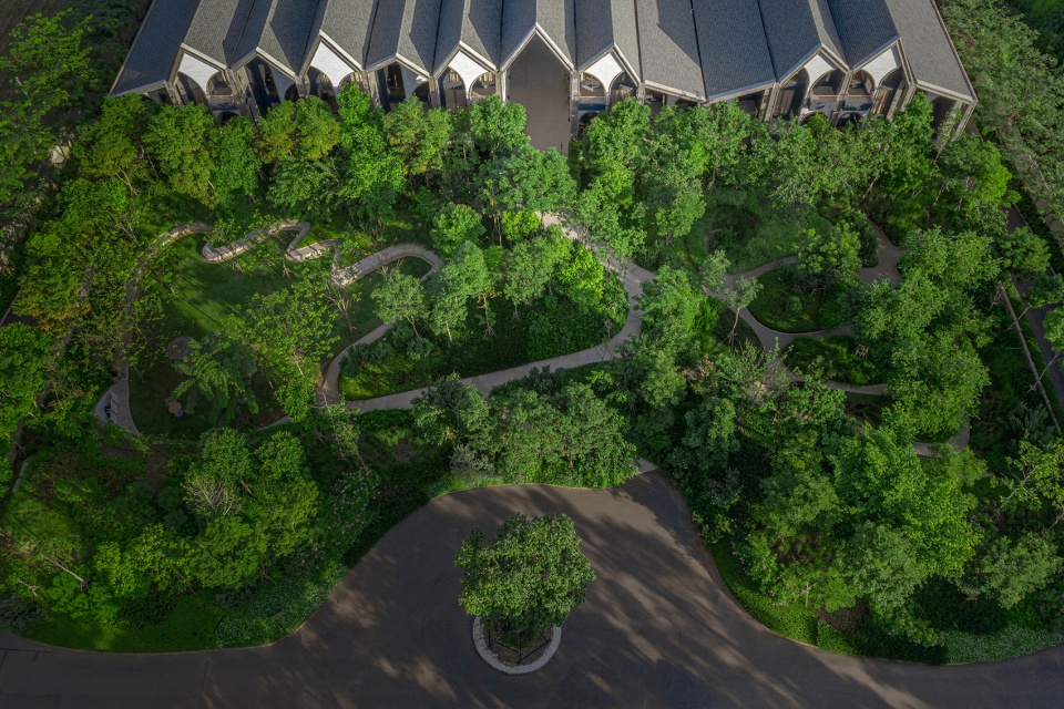 landscape design of hotel labaris khao yai by shma