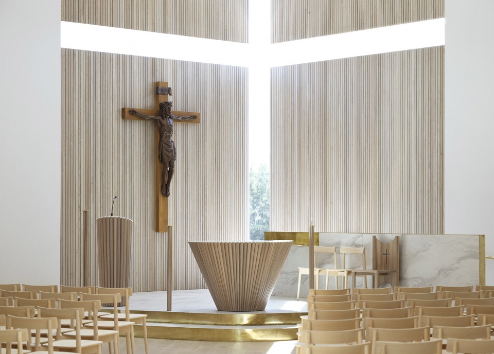 gooood archive altars in modern churches