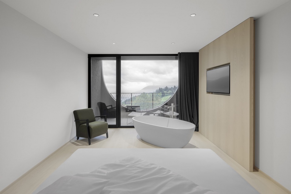 Hotel Milla Montis by Peter Pichler Architecture