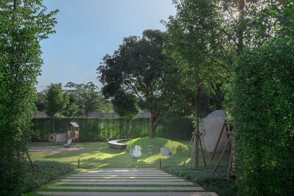 landscape design of hotel labaris khao yai by shma