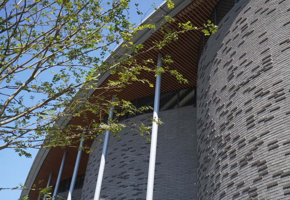 gymnasium and swimming pool of fujian jianou first high school china by thdl