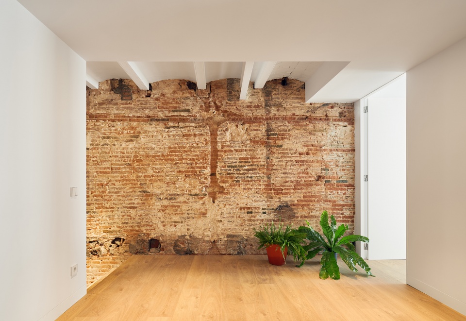 housing between partitions by estudi08014
