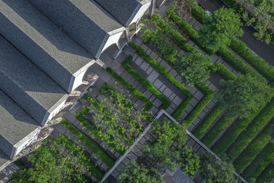 landscape design of hotel labaris khao yai by shma