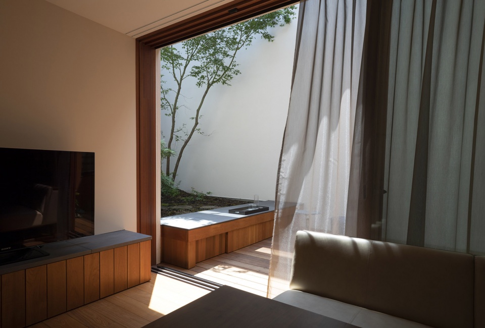 sky cave by ikawaya architects