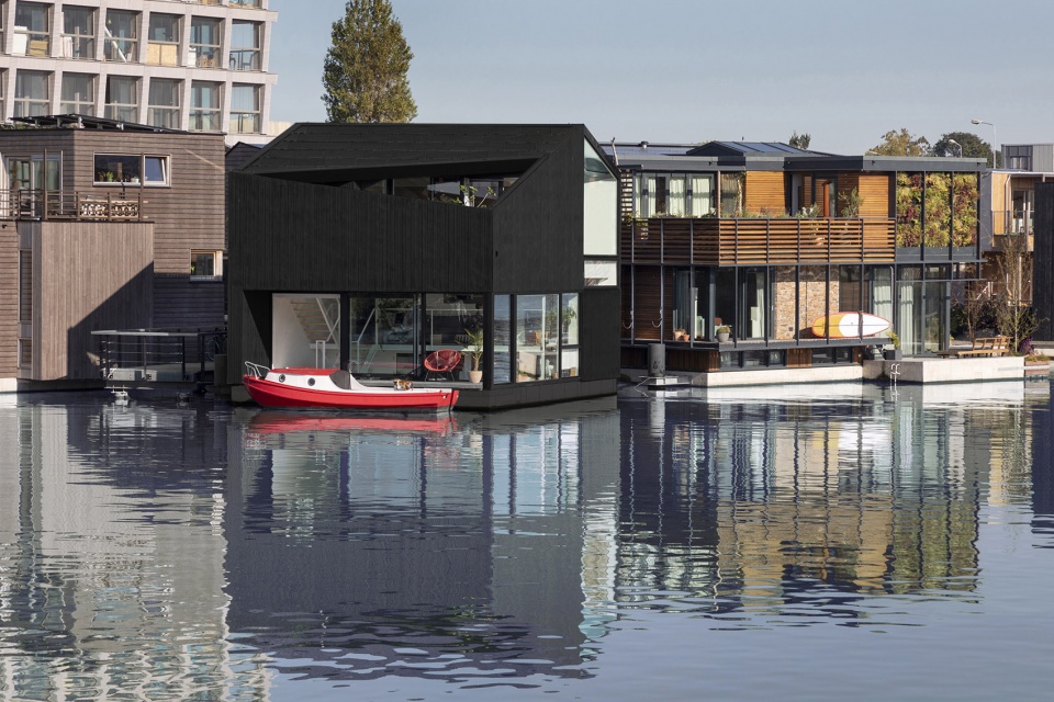 Floating Home by i29 1