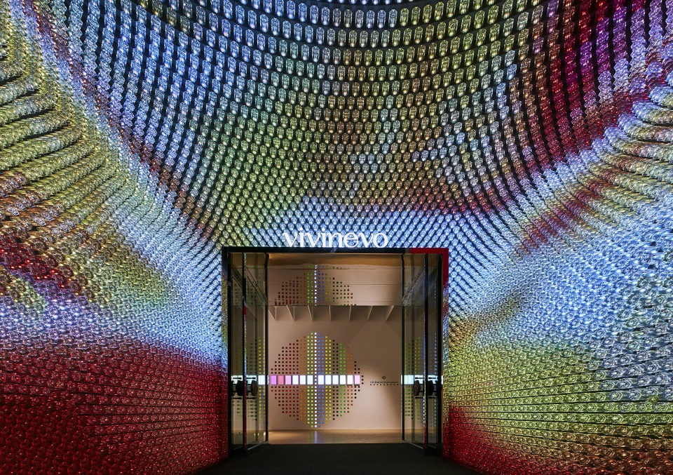 VIVINEVO fragrance art gallery SODA