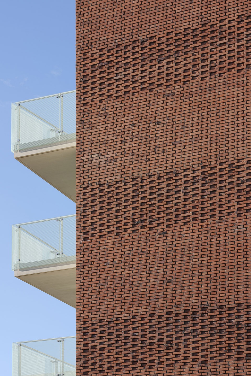 housing complex in heerhugowaard by mateo arquitectura
