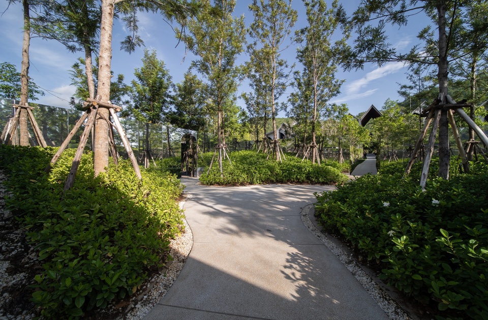 landscape design of hotel labaris khao yai by shma