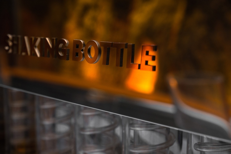 shaking bottle china by yao design