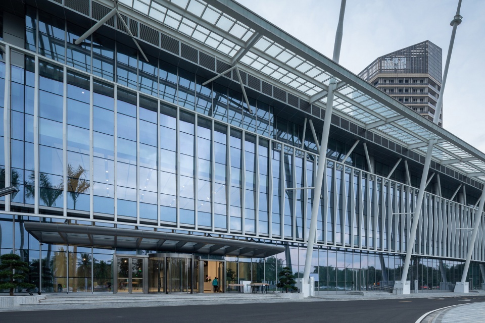 Haikou Exhibition Center Reform Project China by SIADR