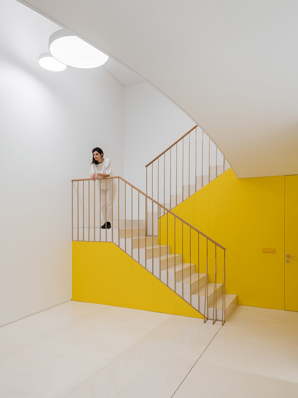 building in costa do castelo by aurora arquitectos