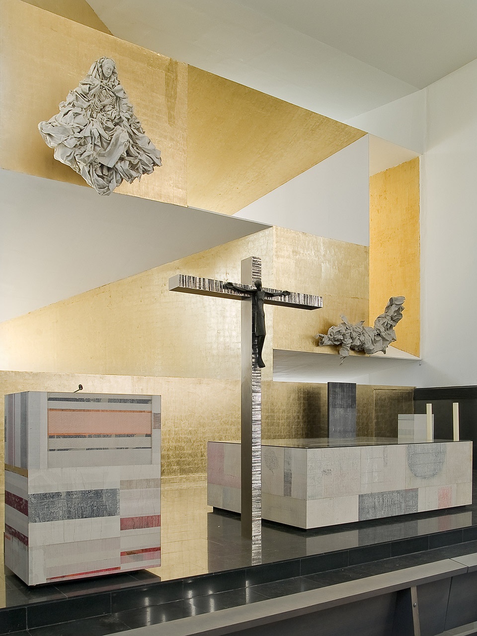 gooood archive altars in modern churches