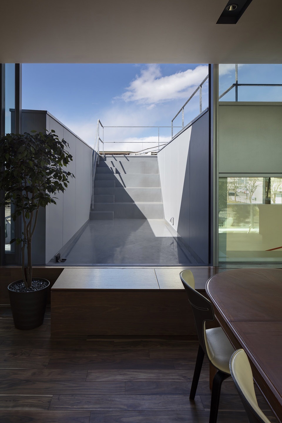 house in tsukuba by aisaka architects atelier