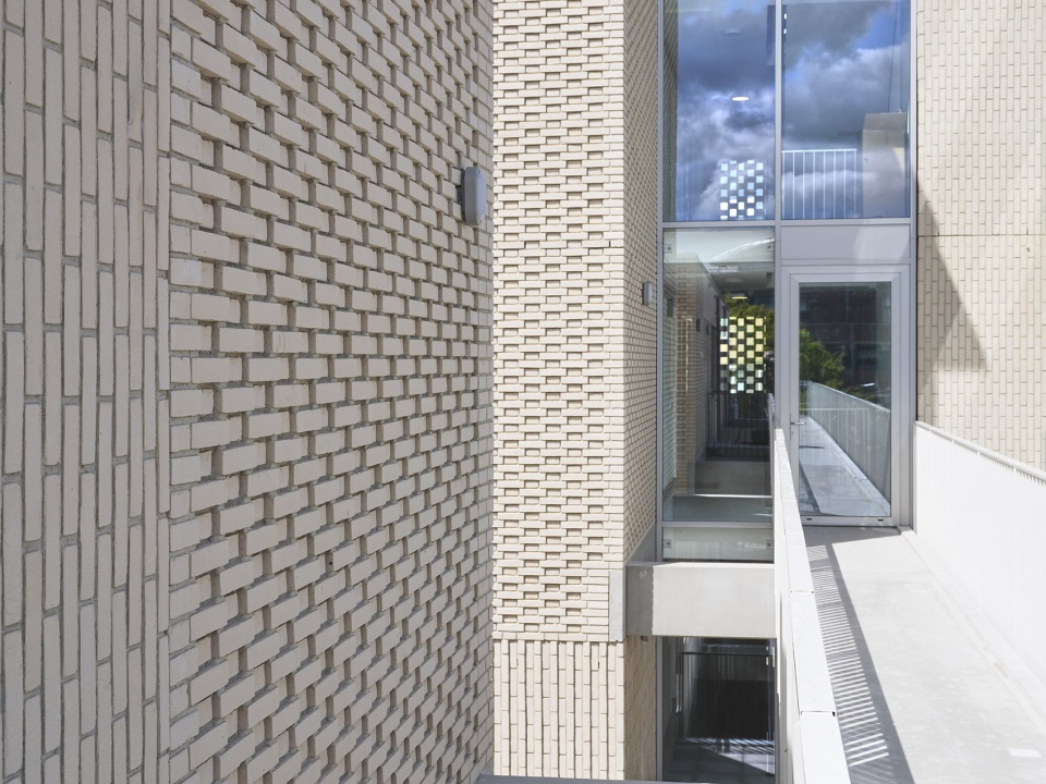 housing complex in heerhugowaard by mateo arquitectura
