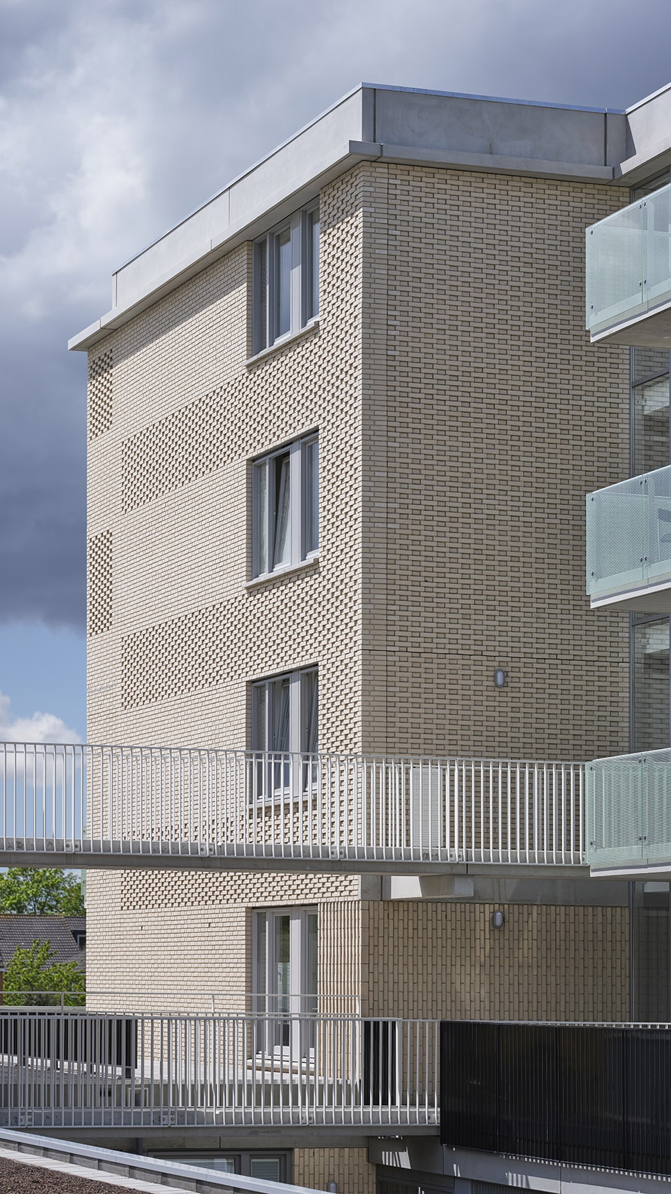 housing complex in heerhugowaard by mateo arquitectura