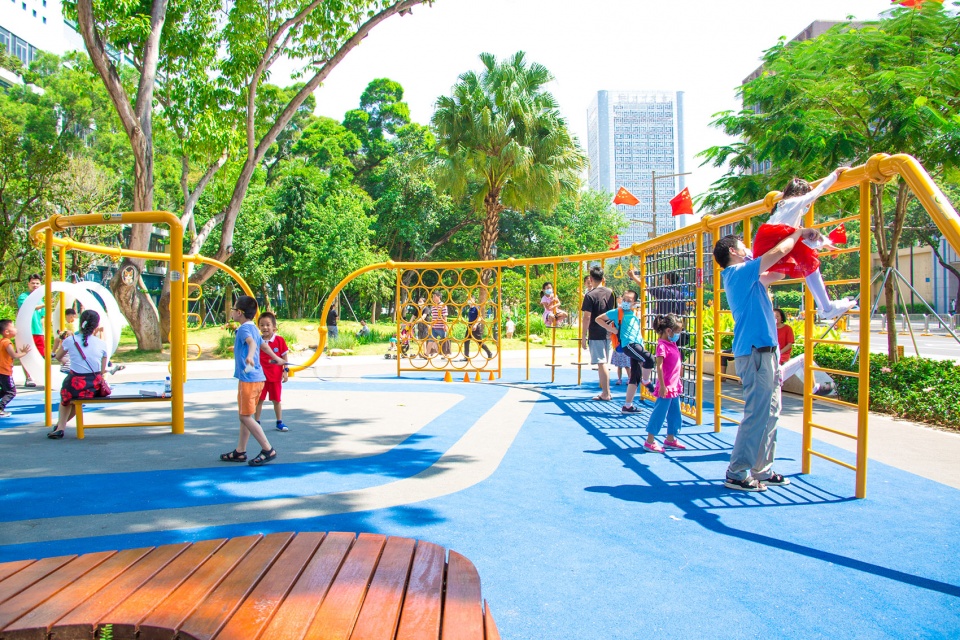 Baihua 2nd Road Child Friendly Block China by Shenzhen Urban Transport Planning Center