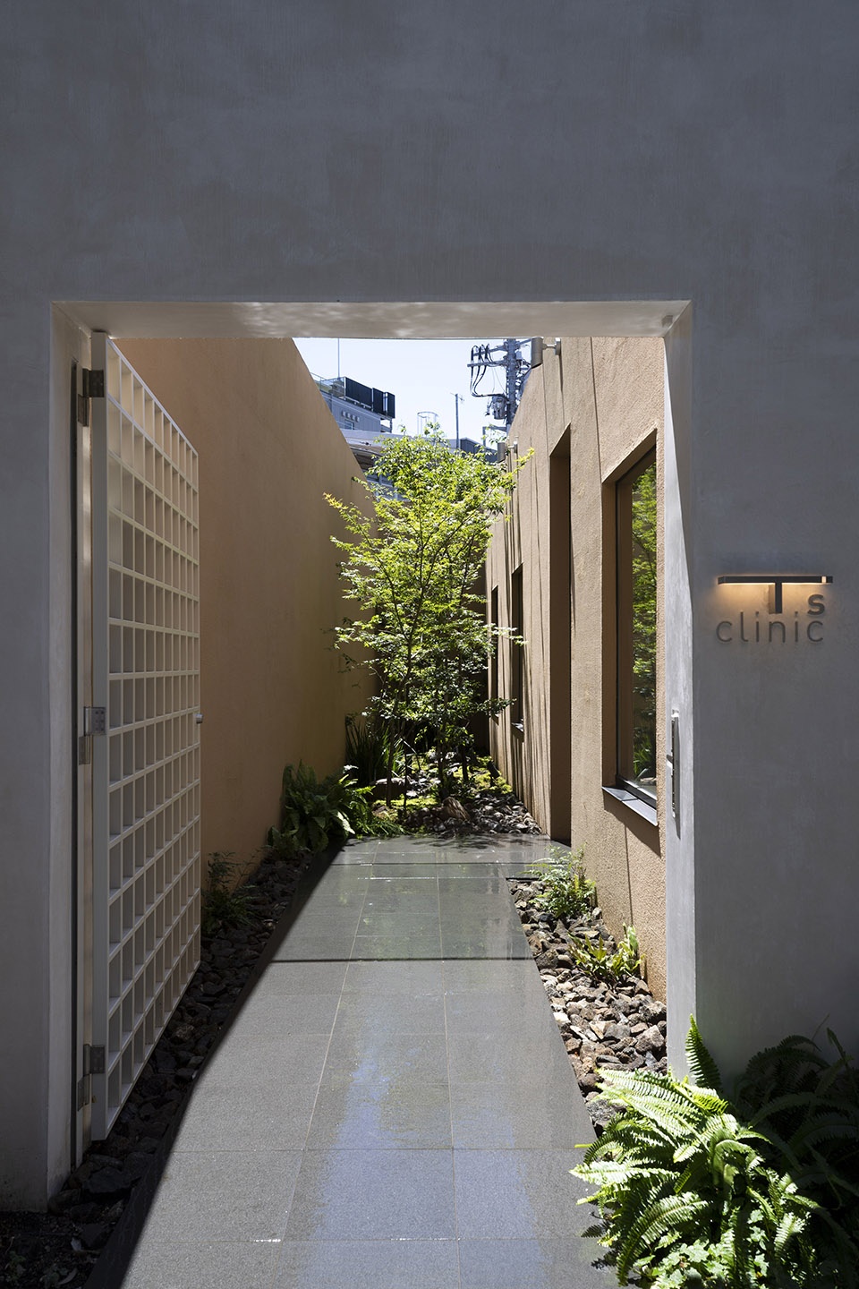 sky cave by ikawaya architects