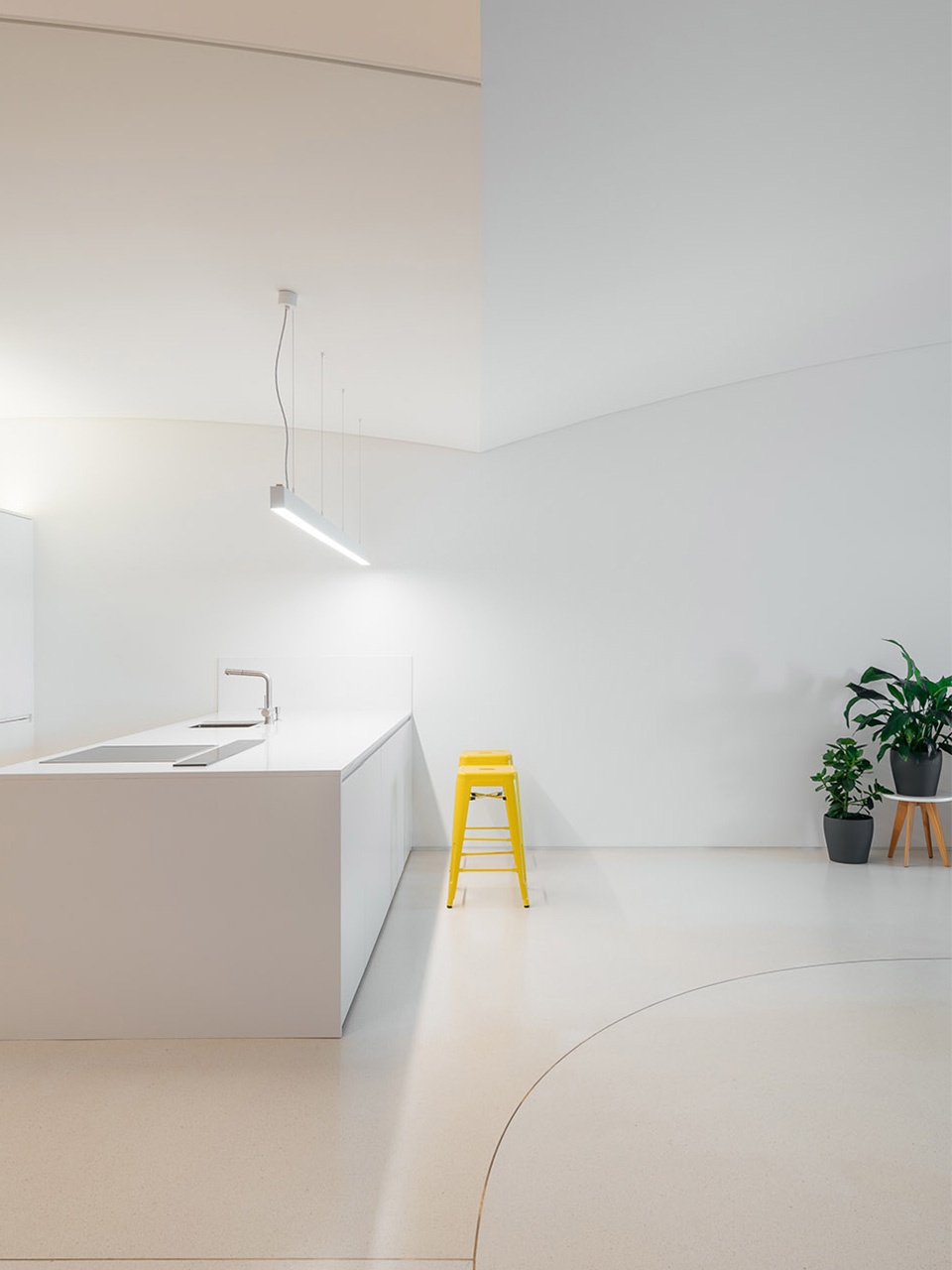 building in costa do castelo by aurora arquitectos 1
