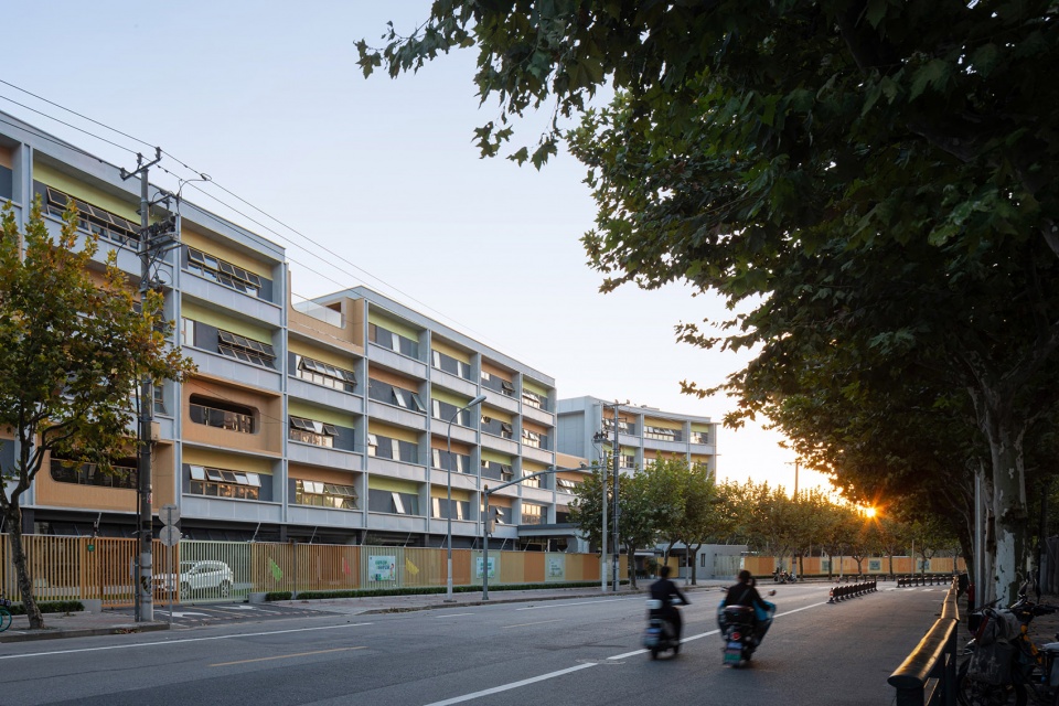 Huazhan Campus of Shanghai Gaoan Road No. 1 Primary School Scenic Architecture Office